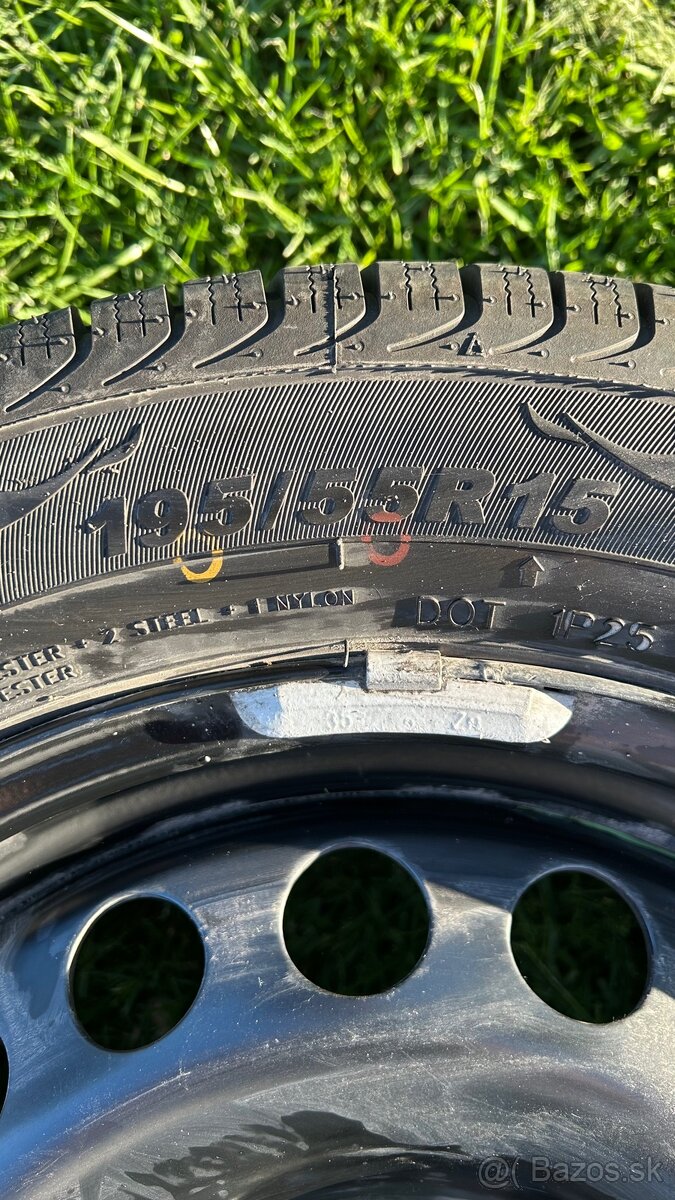 Zimné pneumatiky Aplus (A502) 195/55 R15 + plechové disky
