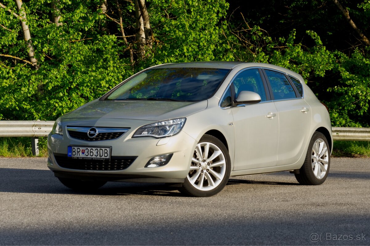 Opel Astra 1.7 CDTI ECOTEC 125k cosmo + zimné pneu