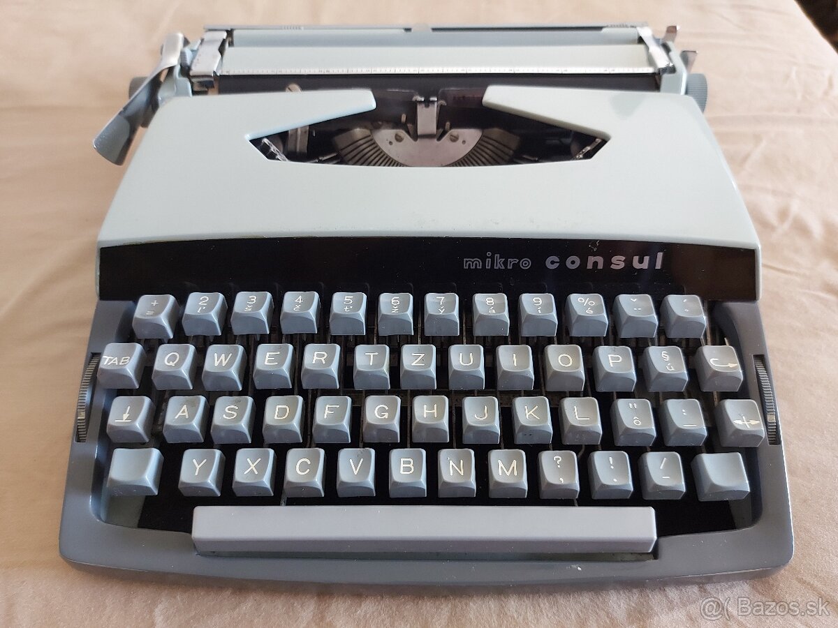 Písacie stroje Olympia Traveller C a mikro consul