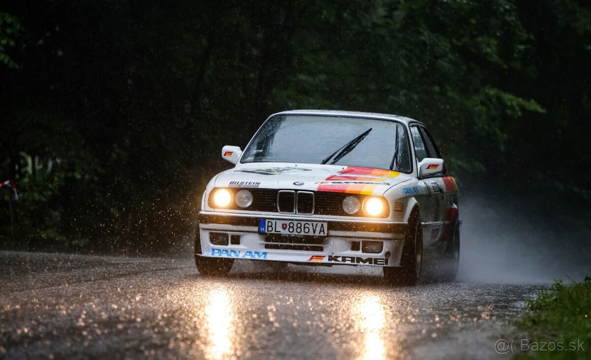 E30 318is