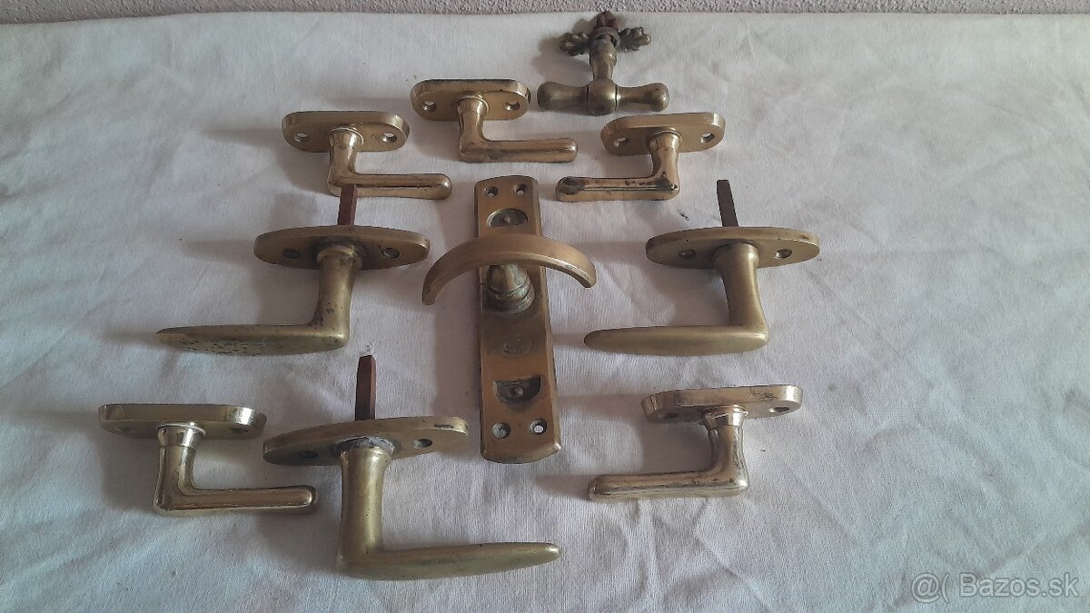 Mosadzne.klucky.na.okna