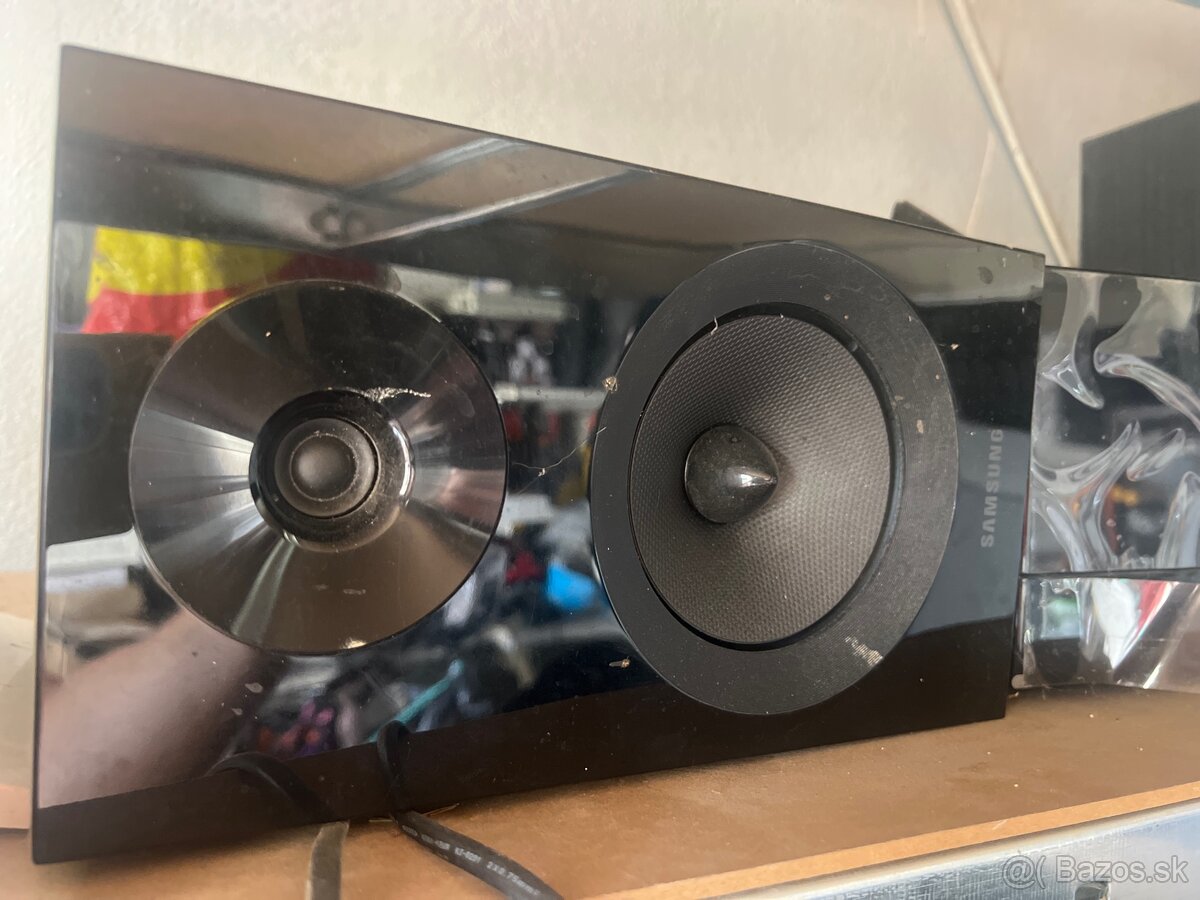Predám hifi systém Samsung MM-E330D