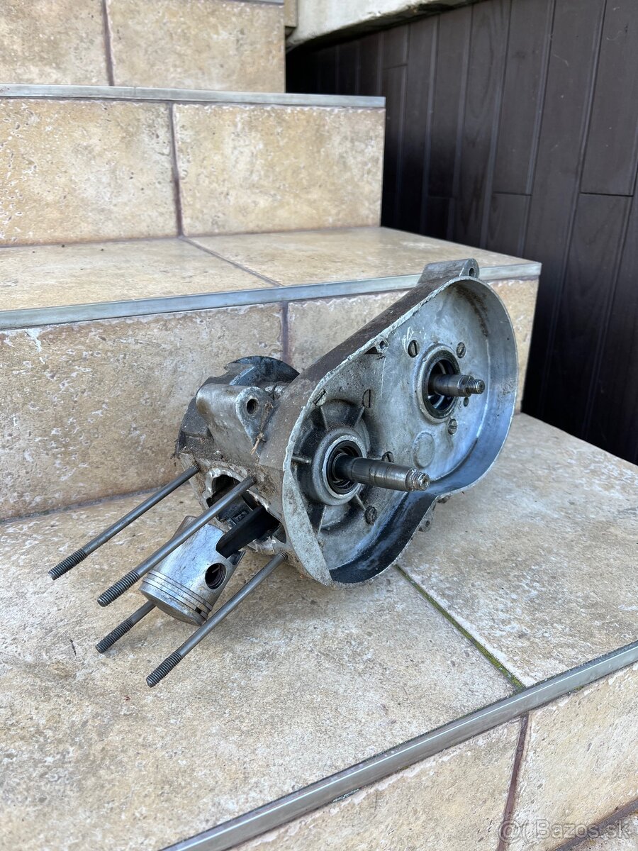 Polomotor motor kartre Babetta 210