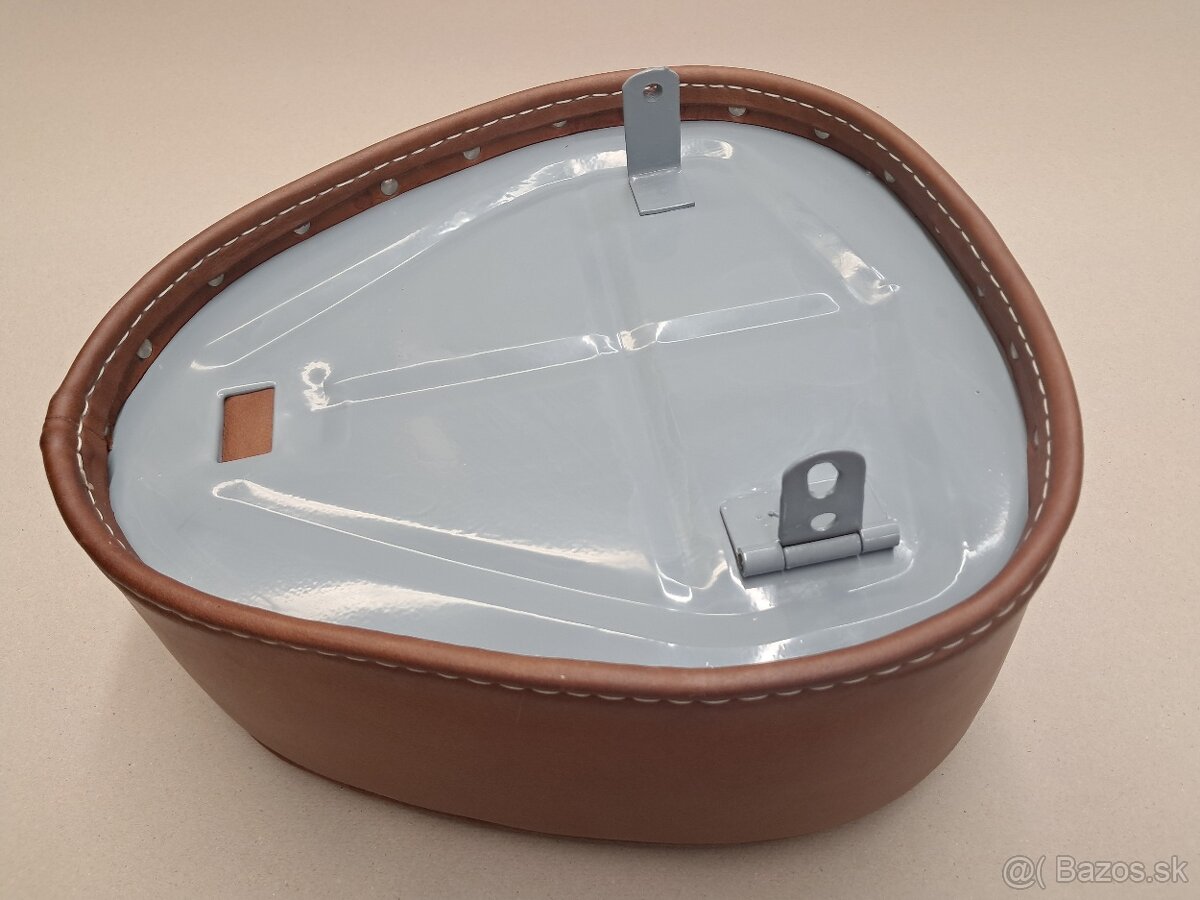 Sedlo Jawa Pařez 550