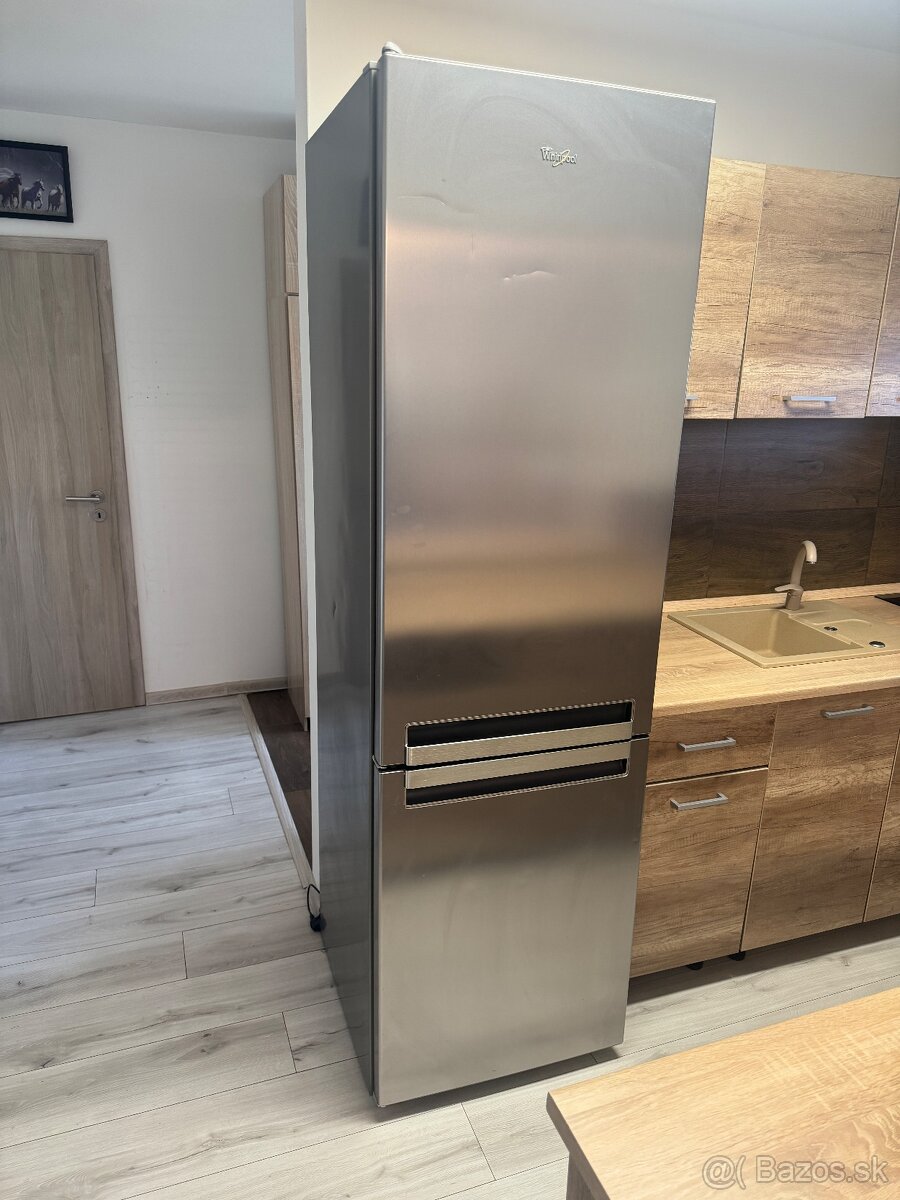Chladnička s mrazničkou whirlpool