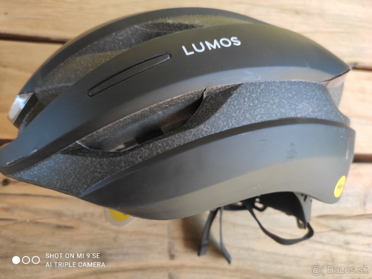Cyklistická prilba Lumos