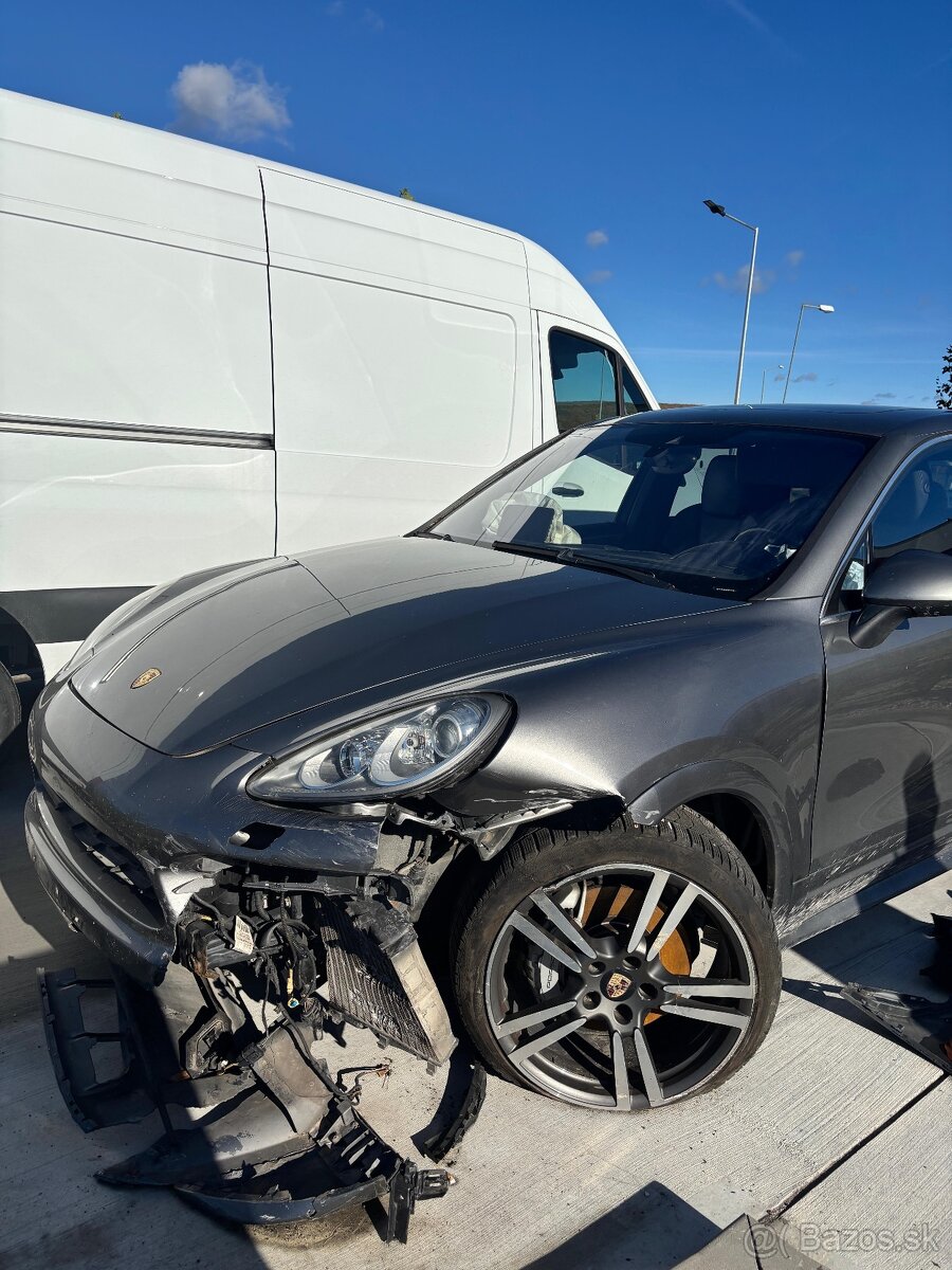 Predam Porsche Cayenne diesel 2013 281 KW