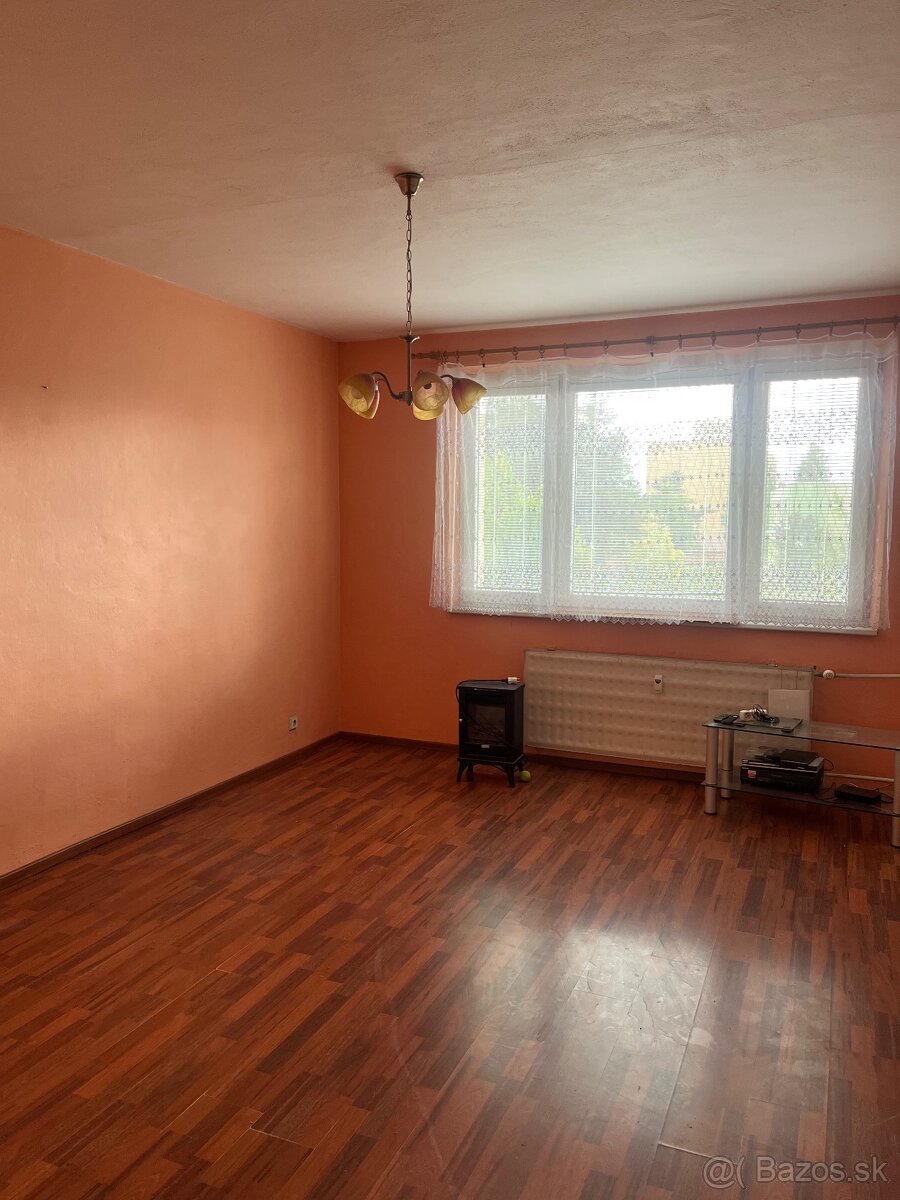 Turany - 3 izbový byt spolu s garážou