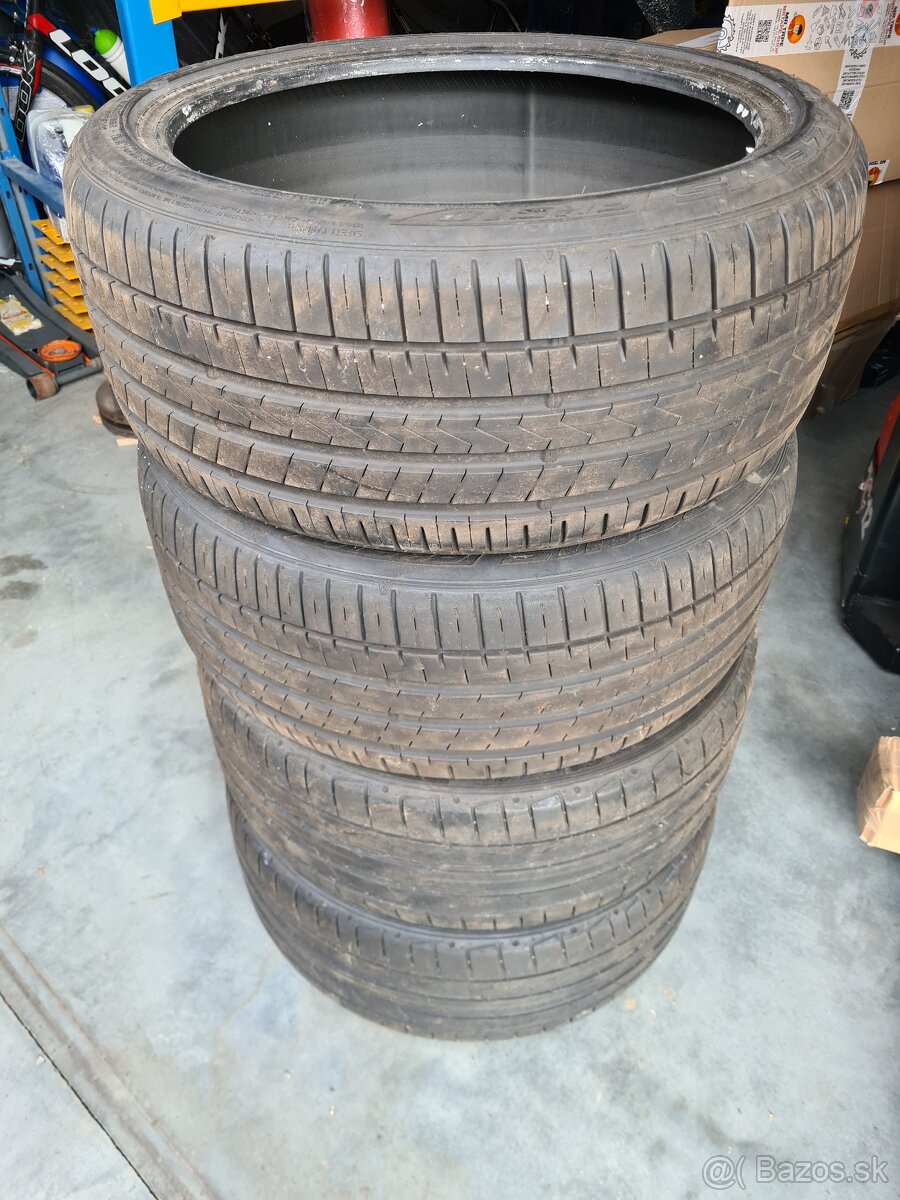 4x letné pneu 235/40R19