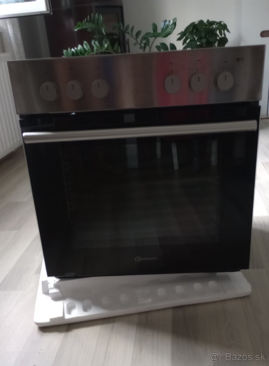 Vstavaná rúra Bauknecht  -nová