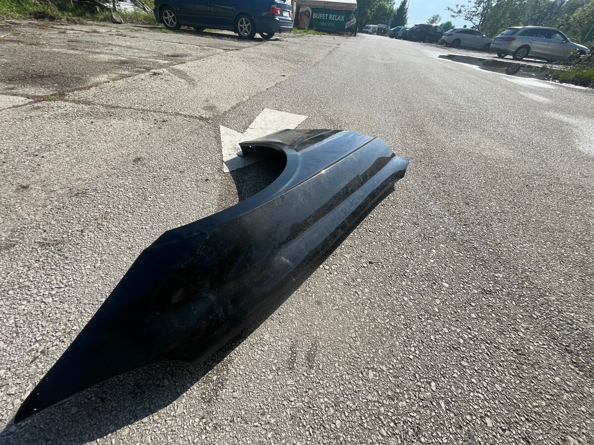 Pravý predný blatník Mercedes CLS w219 c219