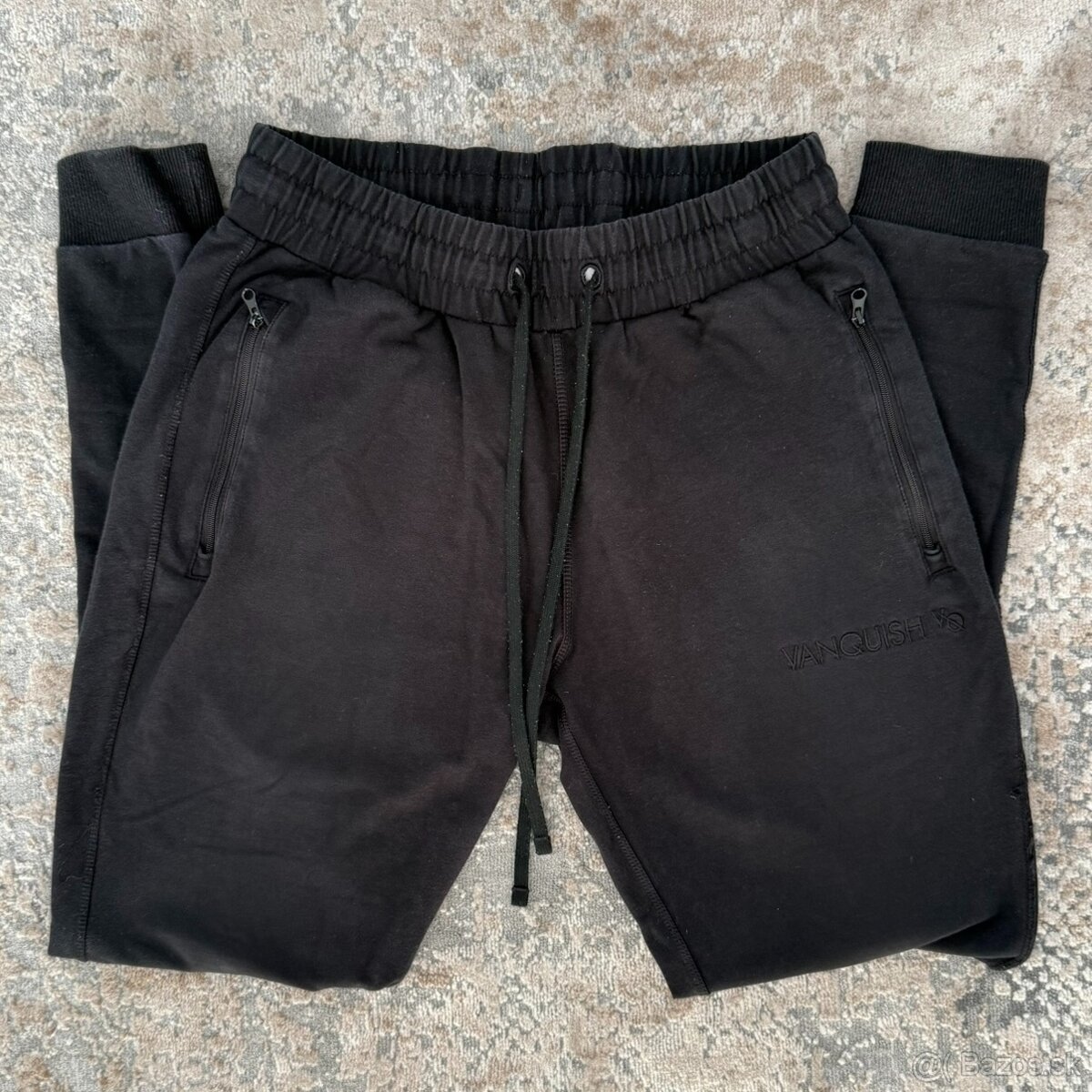 TEPLÁKY | VANQUISH | ČIERNE | S