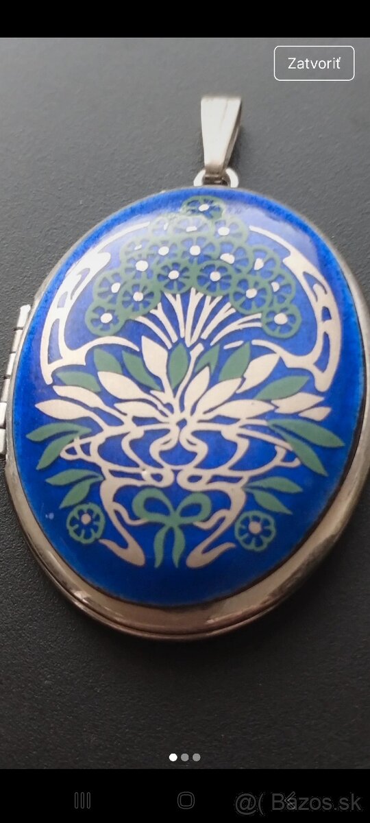 Vintage medailón v secesnom štíle