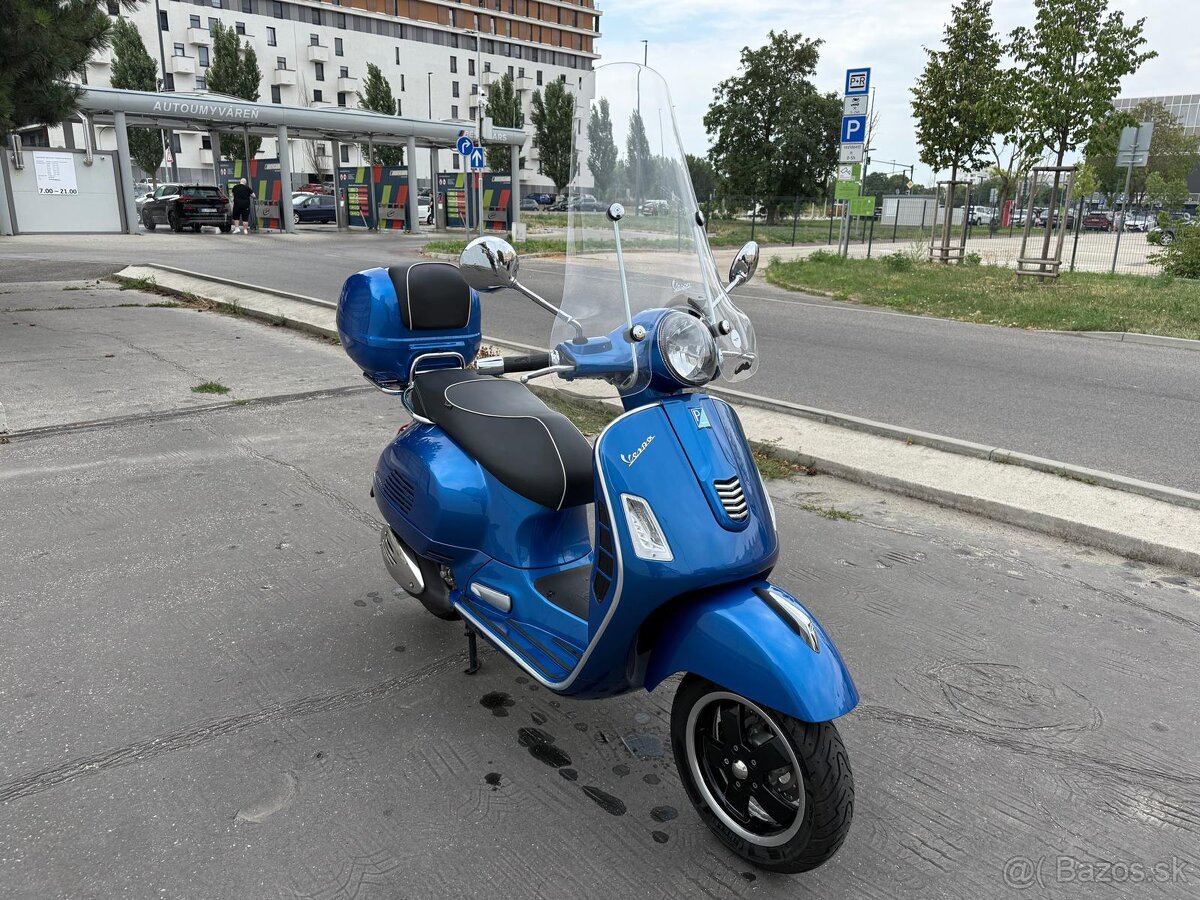 Vespa GTS 300