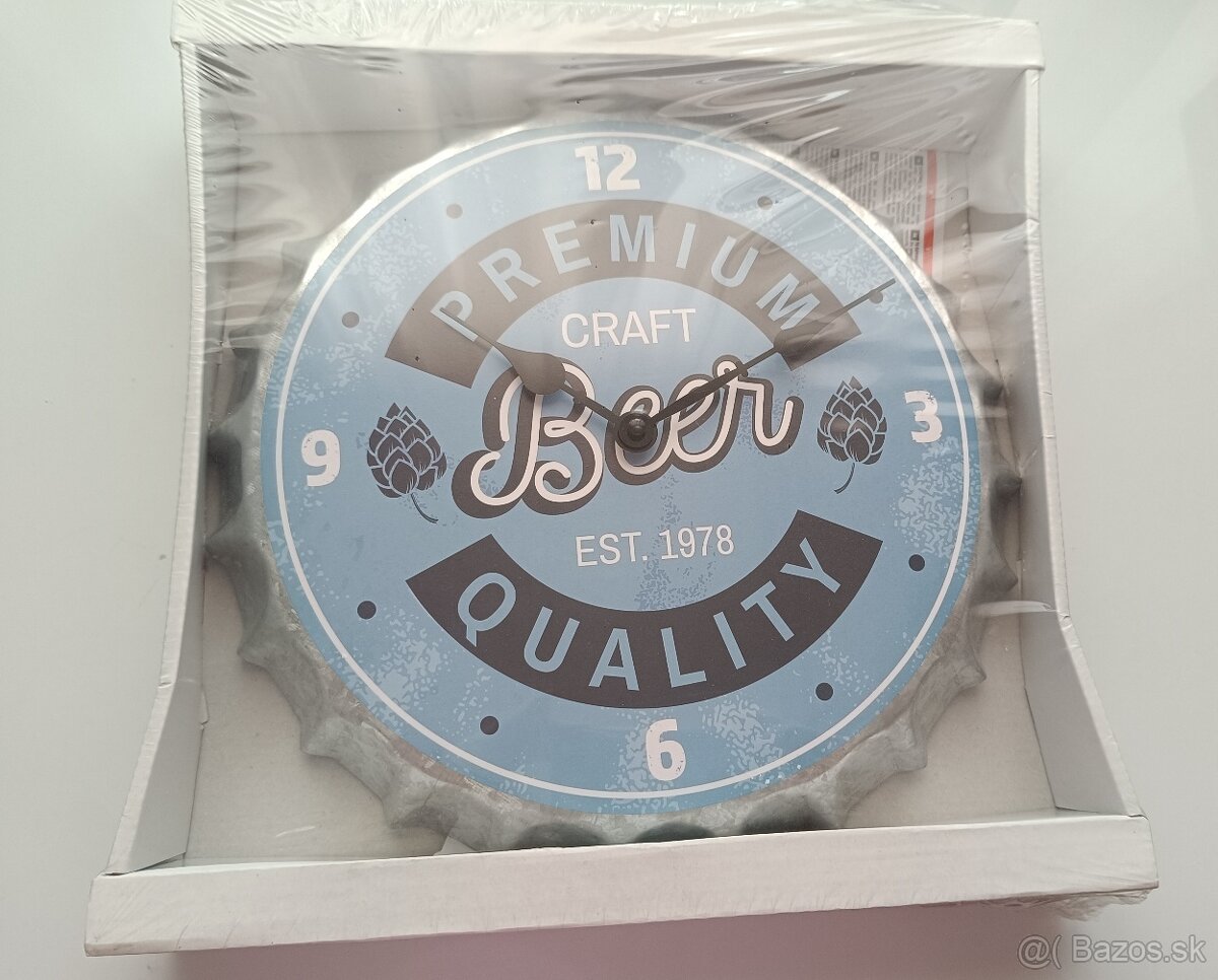 Nástenne hodiny