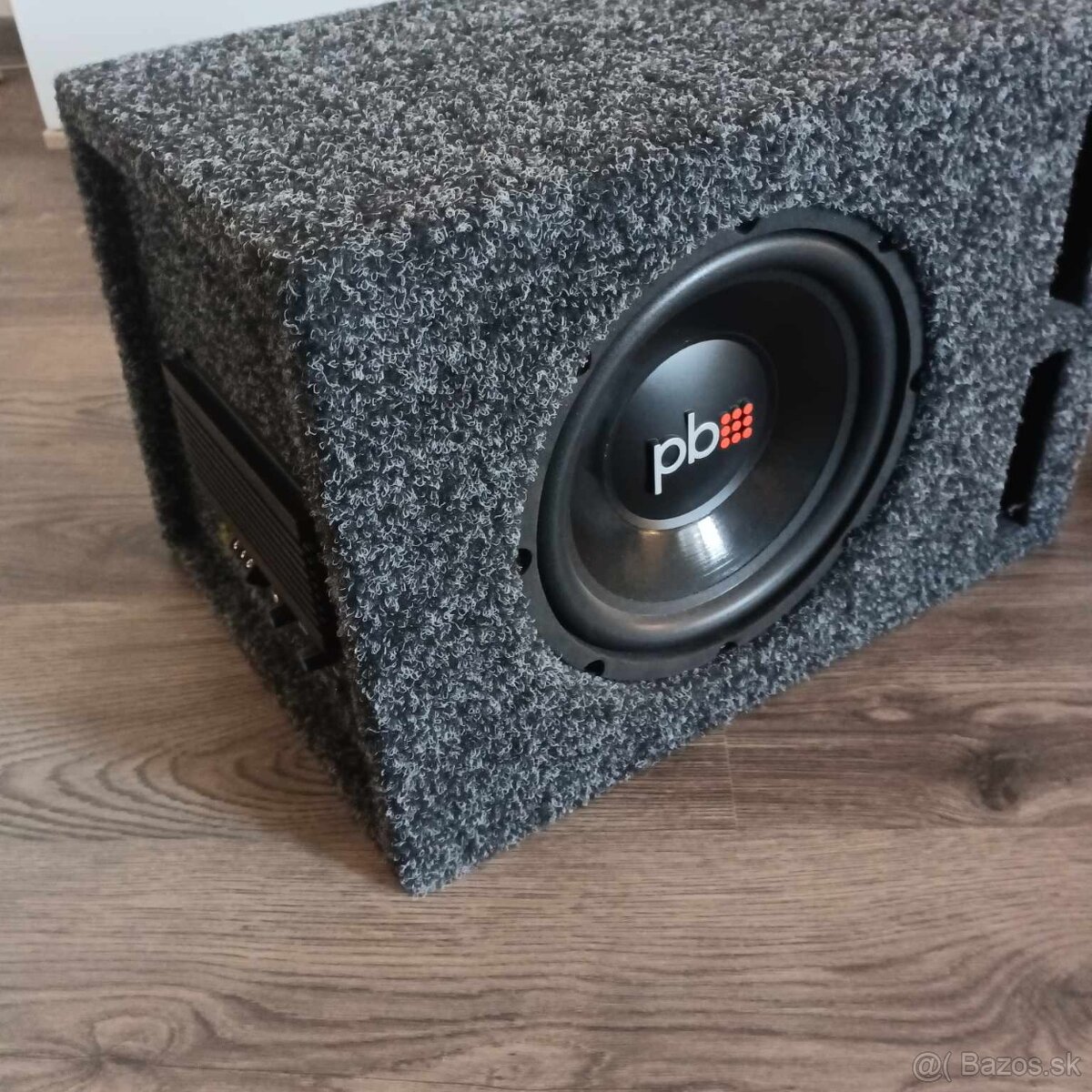 Aktívny subwoofer