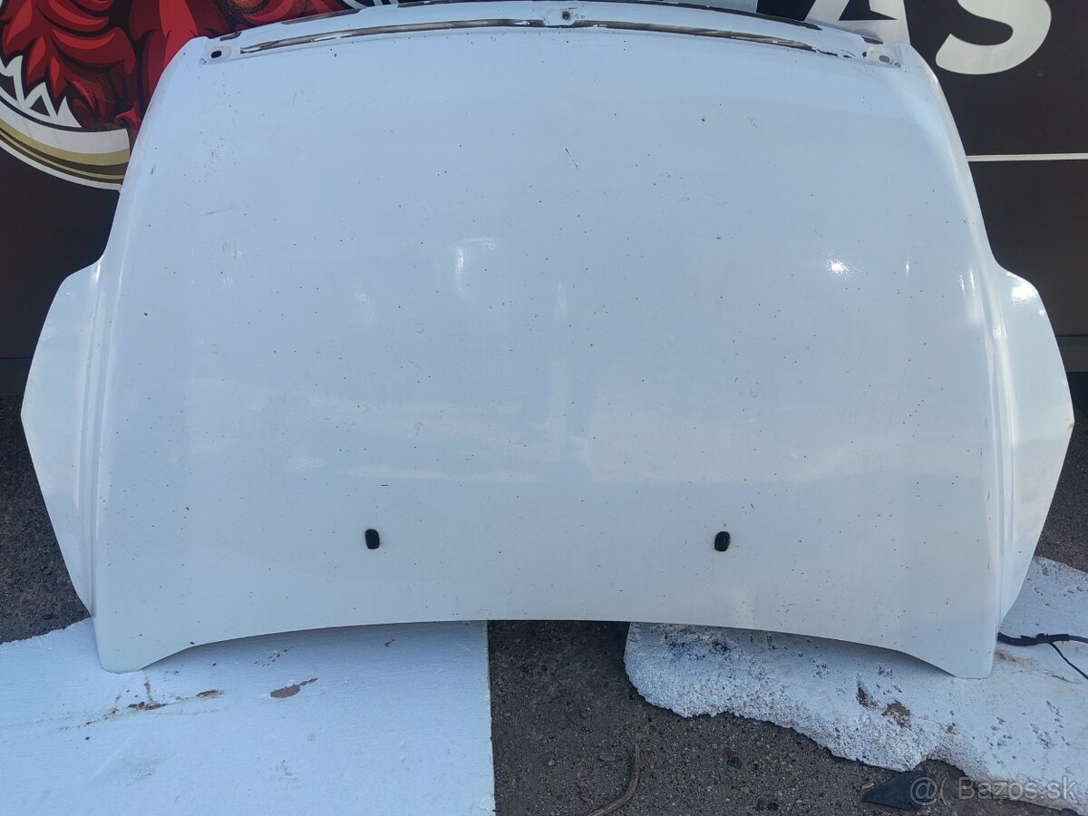 Ford focus kapota 2011