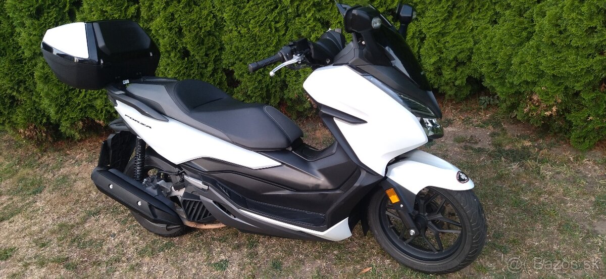 Honda Forza 125