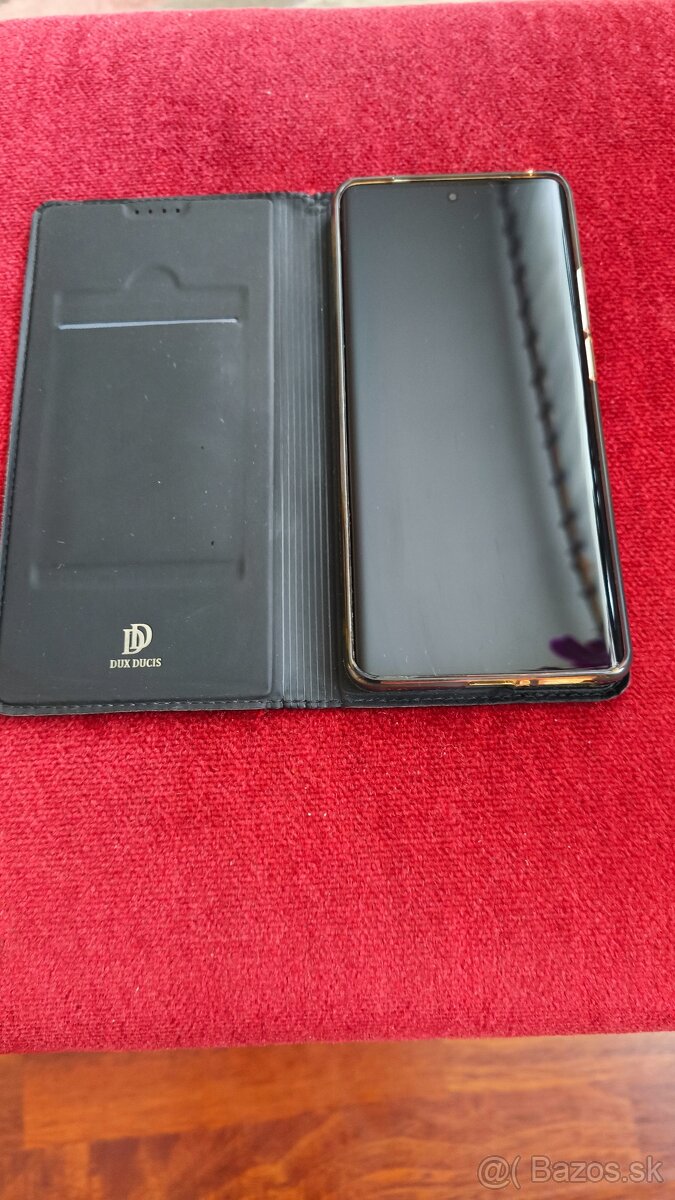 Predám Motorola Edge 40, 8GB ram-256 GB