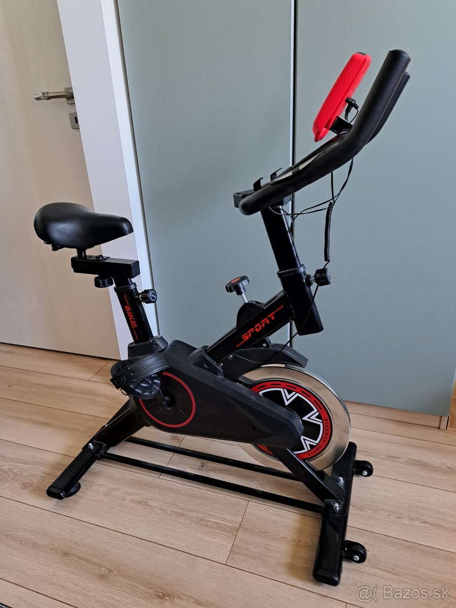 Tichý spinningový bicykel do 173 cm