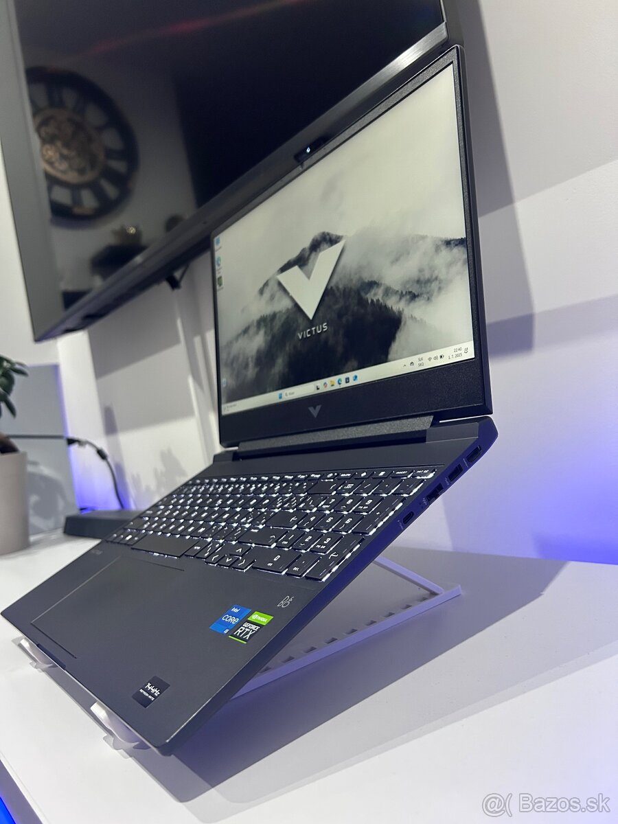 HP Victus | i5-12th | RTX3050 | 16GB RAM | 512GB SSD Nvme