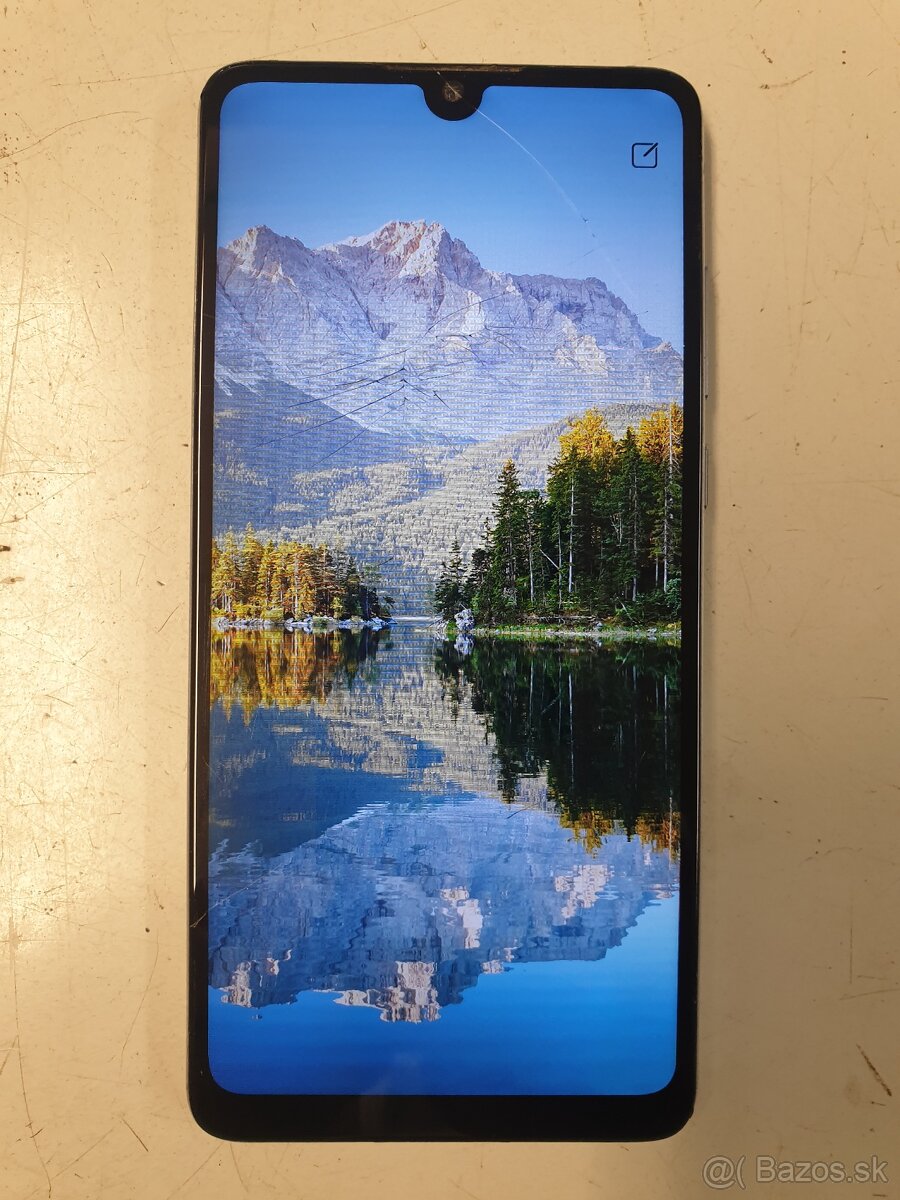 HUAWEI P30