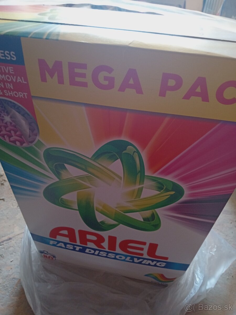 Prací prášok Ariel Color