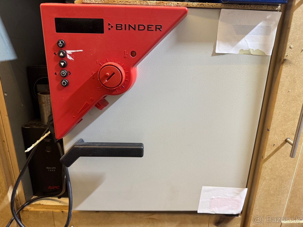 Predám laboratórnu sterilizacnu sušiacu komoru BINDER