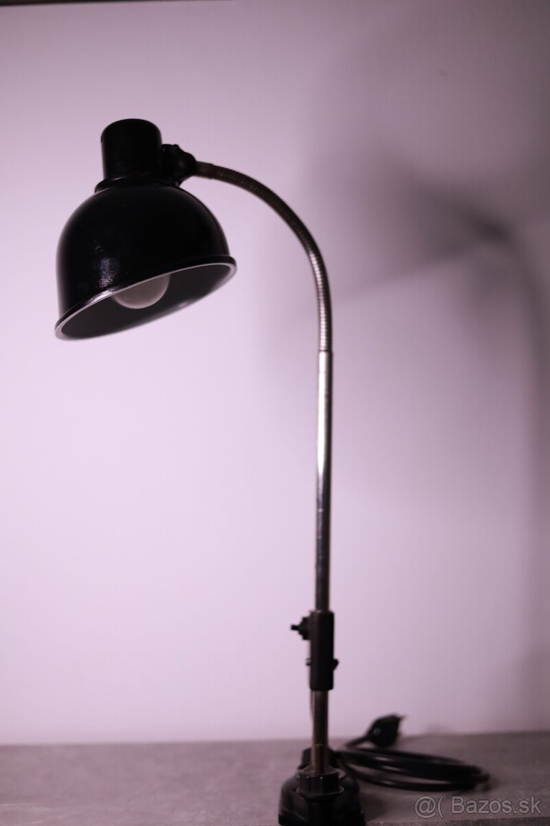 Helion Arnstadt stolná lampa