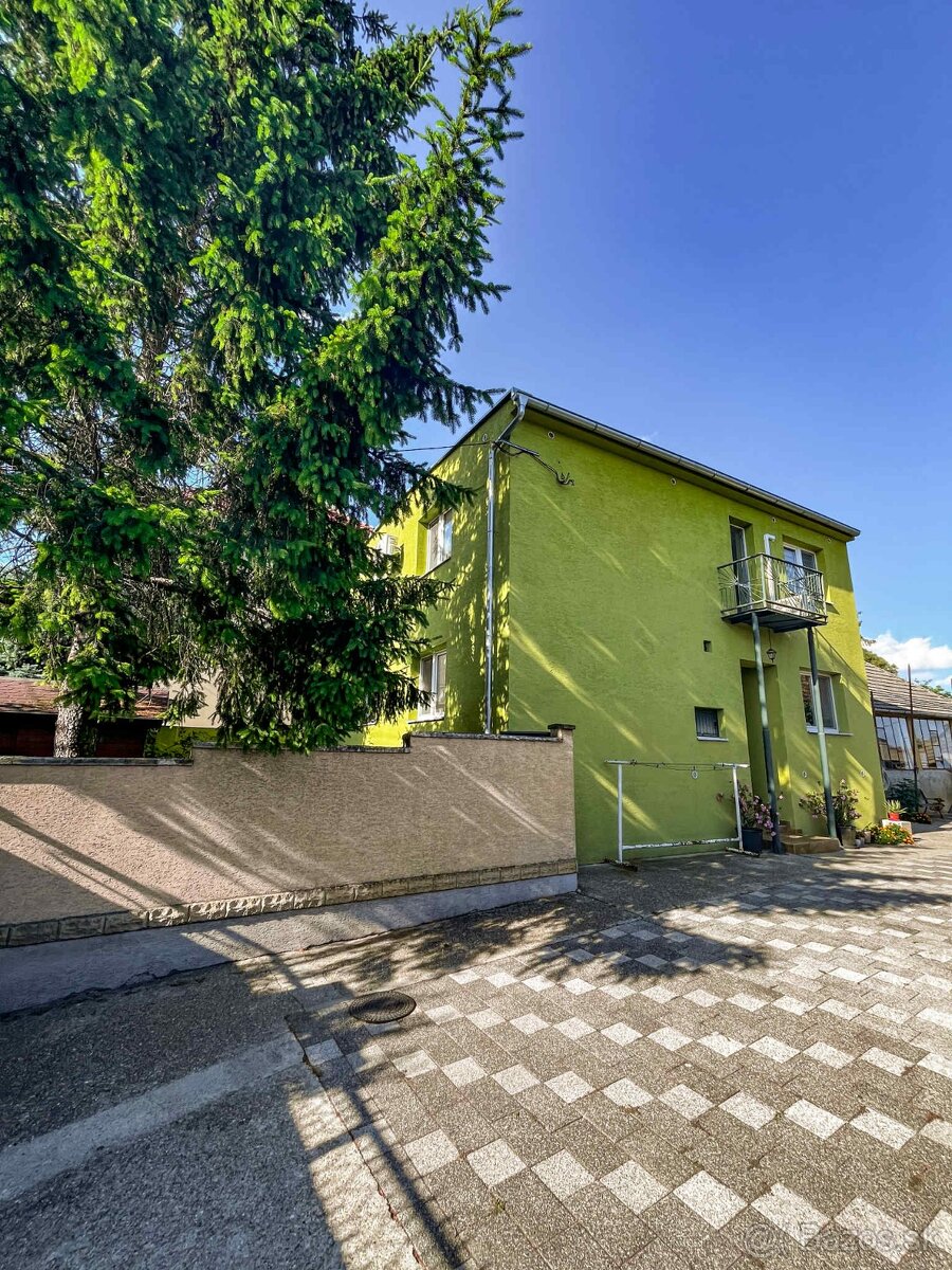 5 izbový rodinný dom - Tešedíkovo