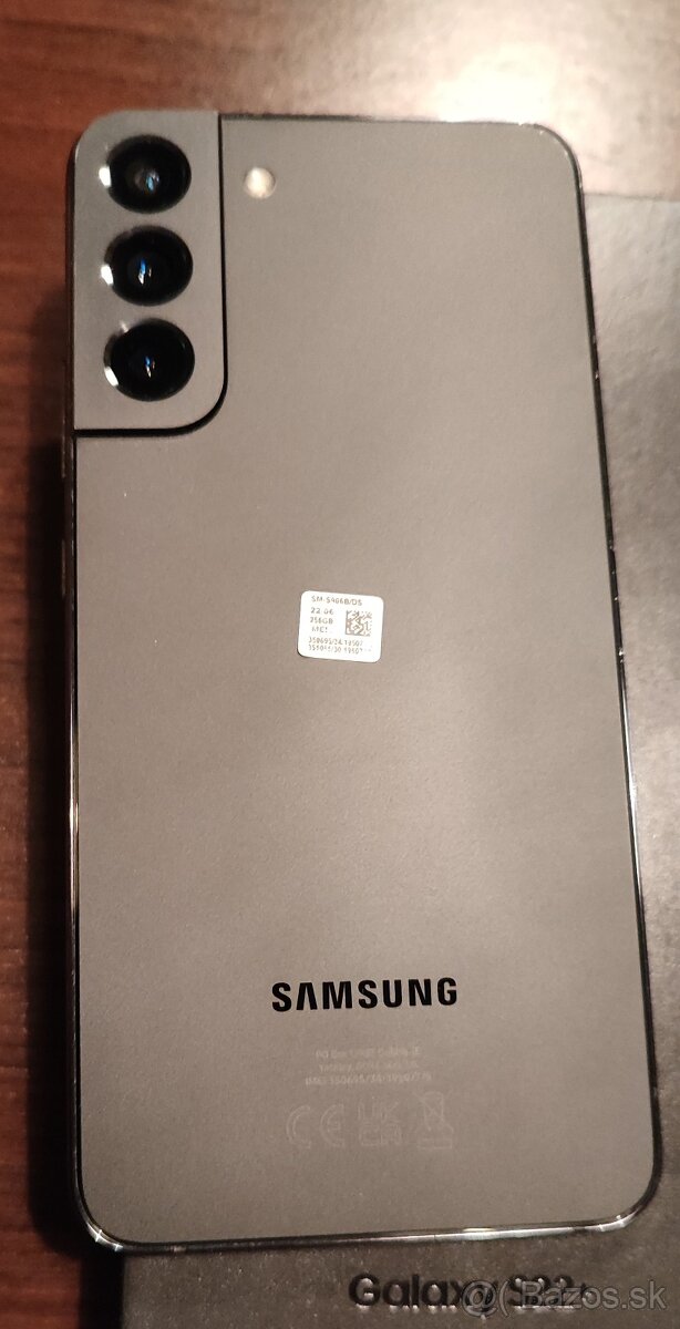 Samsung Galaxy S22+ (plusko) 256Gb/8Gb Phantom Black