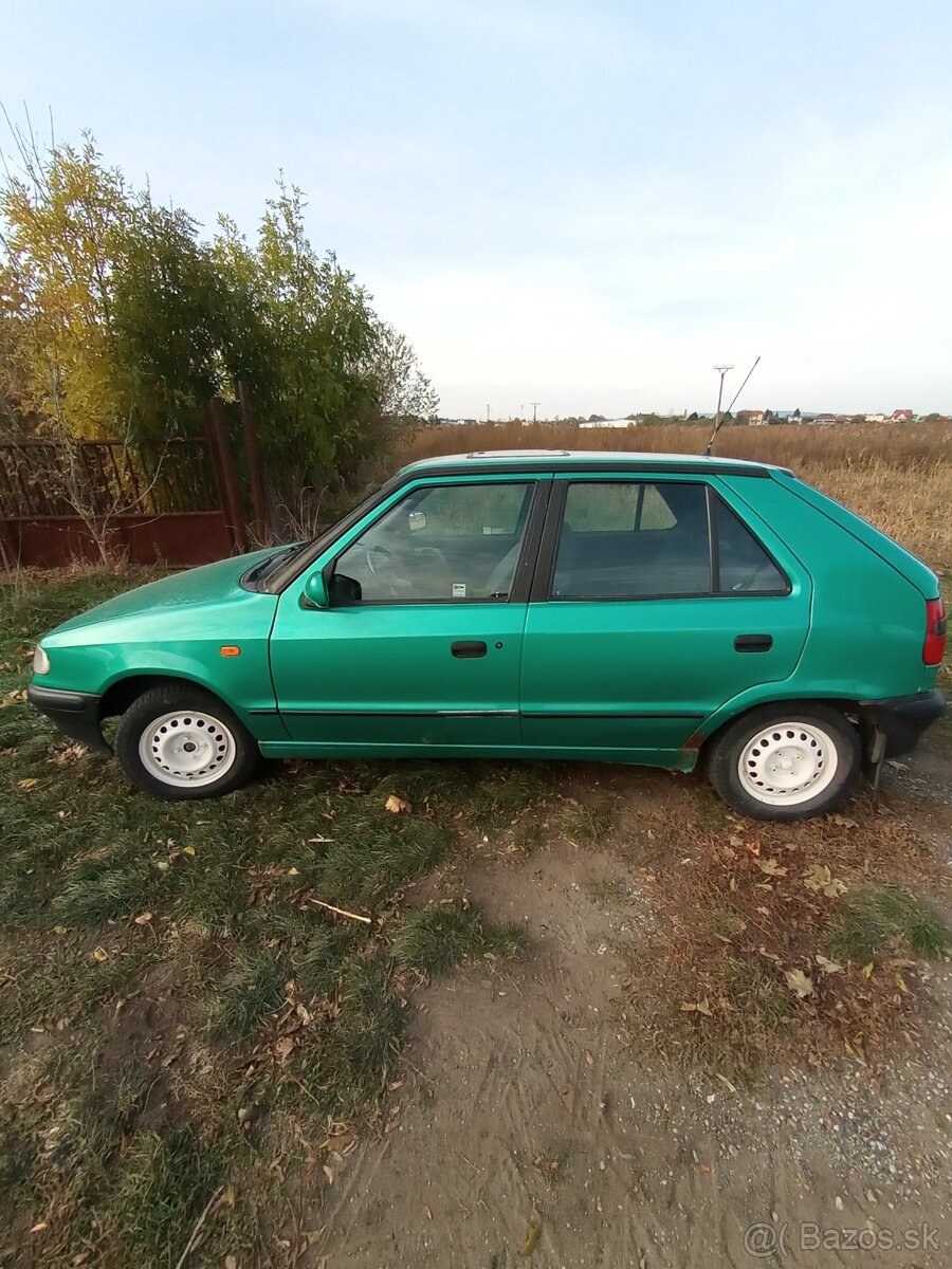 Predám škoda Felicia 1.6 nová STK a Ek do 27 10 2027