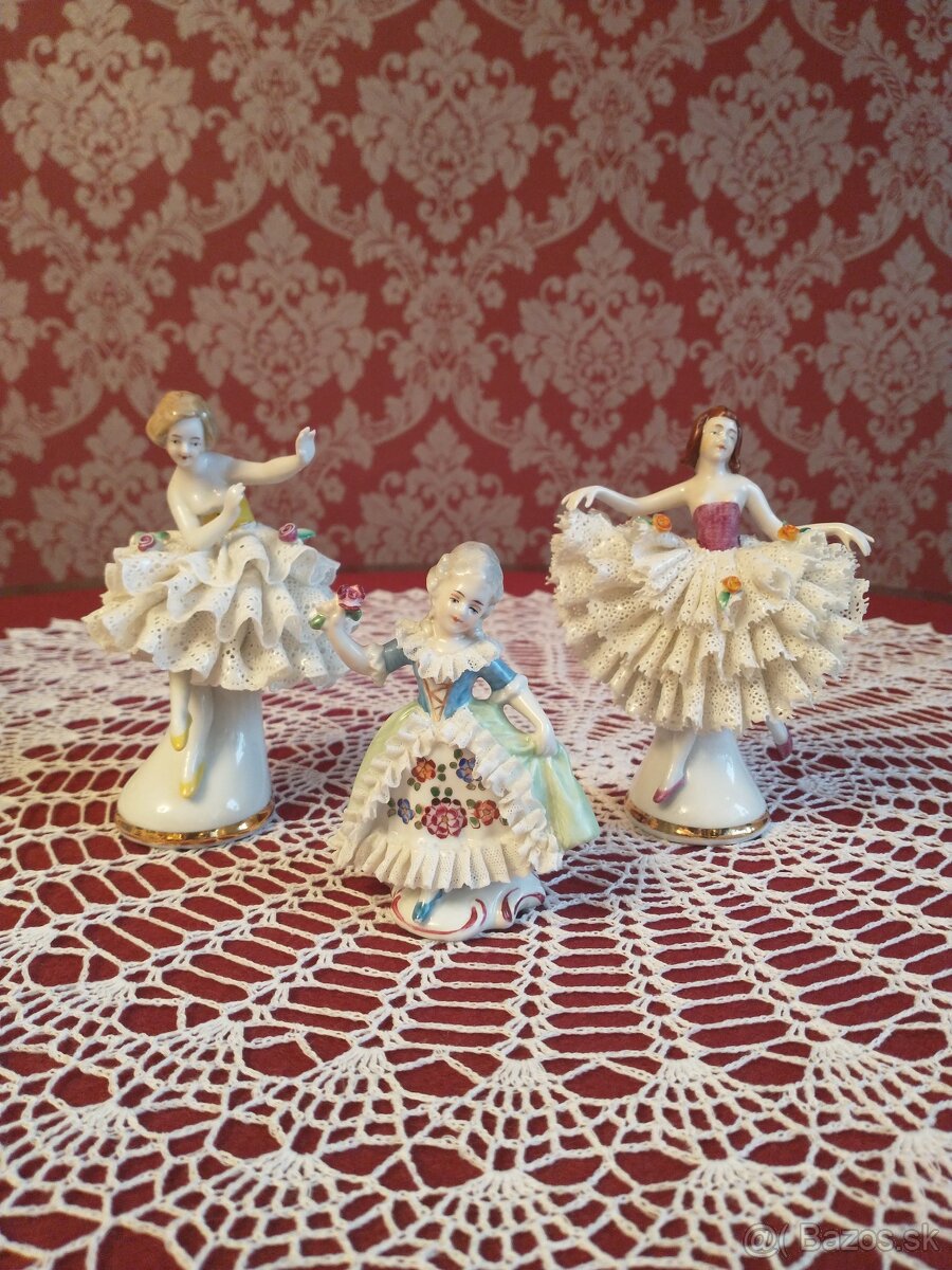 Malé čipkované sošky