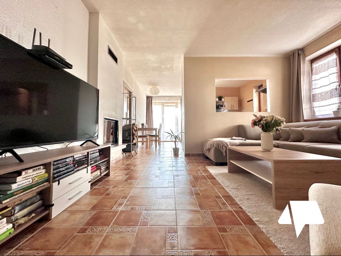 REZERVOVANÉ Predaj, Rodinný dom - krb, klimatizácia, Nitra 