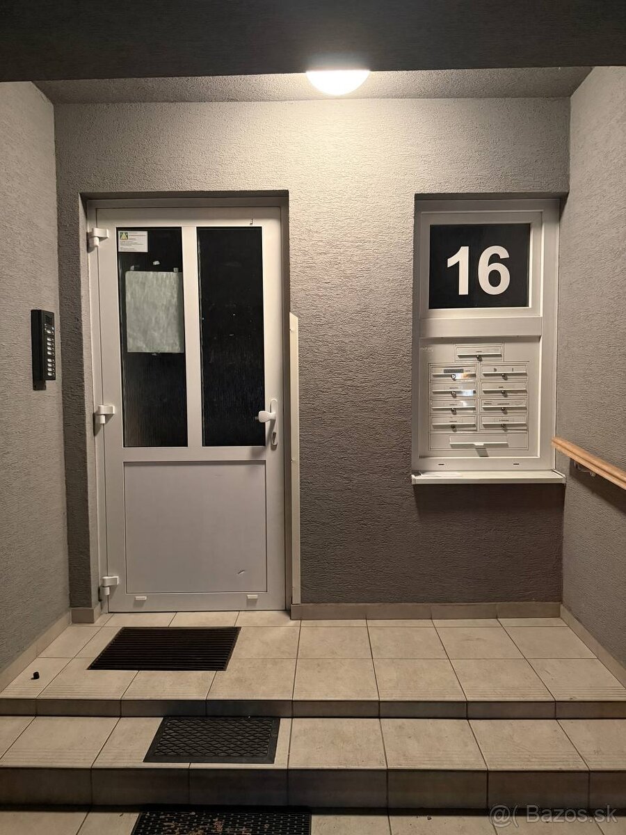 BYT 3IZBOVÝ PARTIZÁNSKE