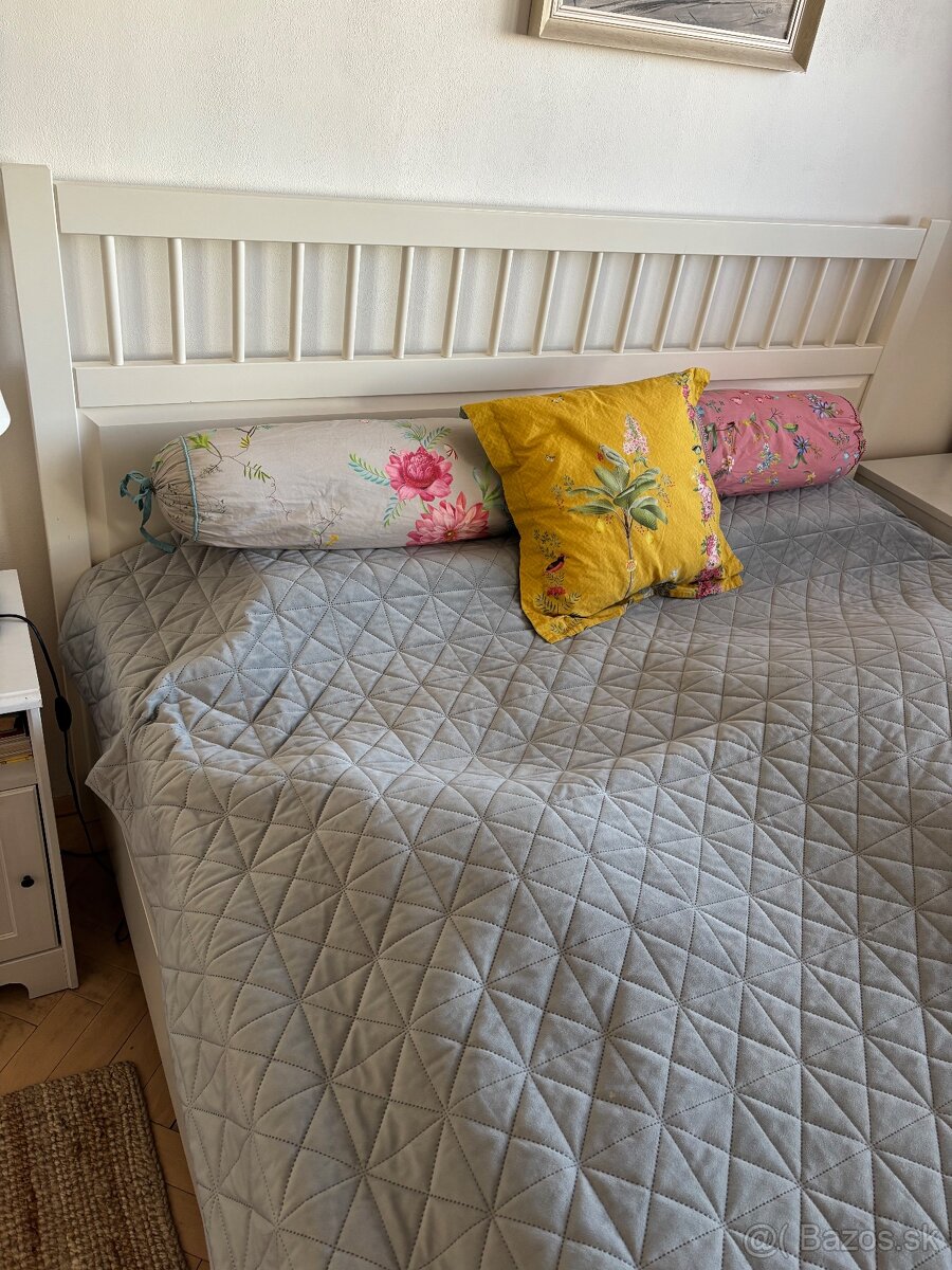 Posteľ Ikea Hemnes 180x200