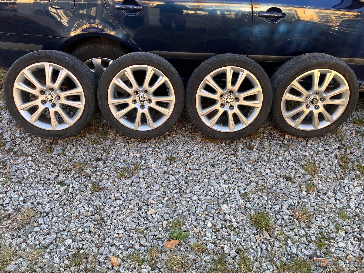 Škoda Octavia RS Zenith disky.