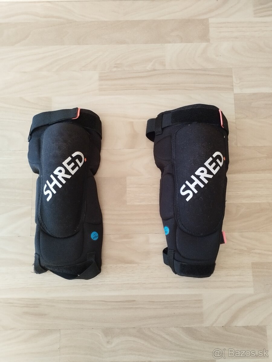 Chrániče kolien SHRED veľ. M