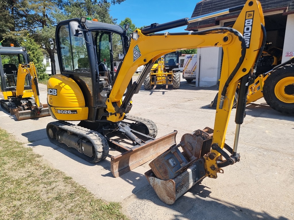 JCB 8026 2023 - pouze 465 mth