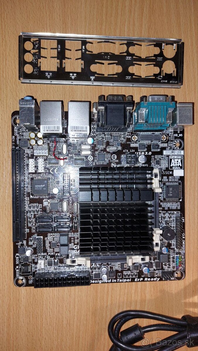 Gigabyte GA-N3150N-D3V + 8GB DDR3 RAM