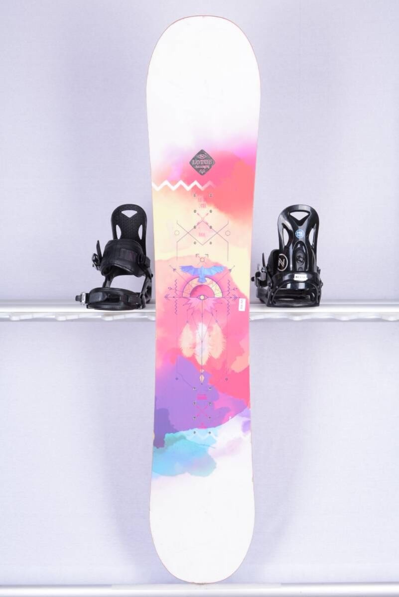 138 cm použitý dámsky snowboard SALOMON LOTUS MULTICOLOUR