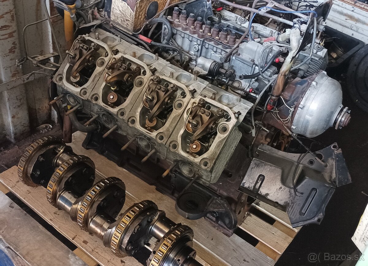 Motor Tatra 815 Euro III - rozebraný na ND