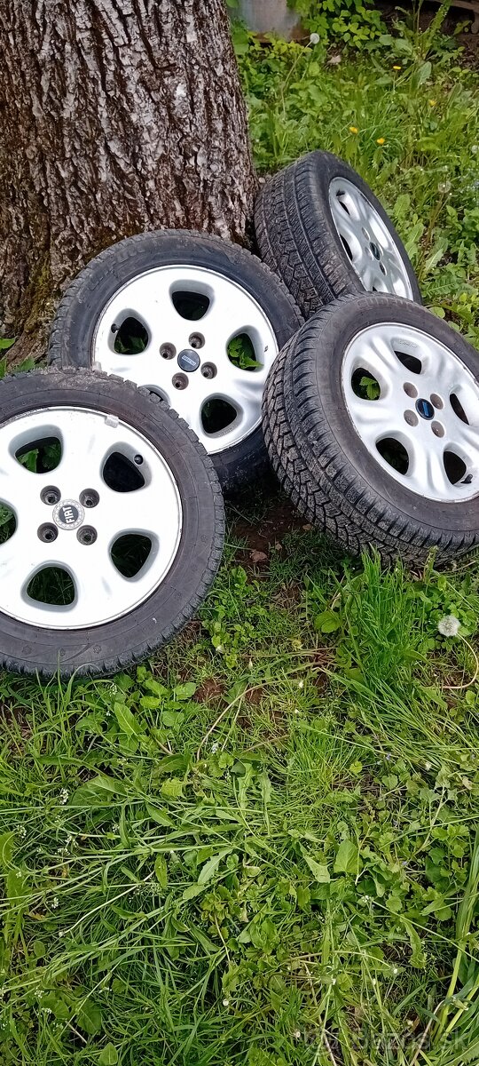 Predám 4x ALU disky obuté.