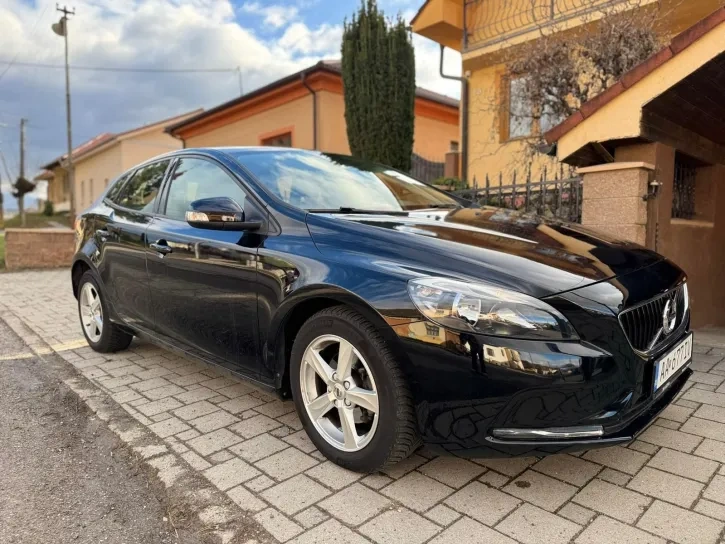 Volvo V40 2.0d 5/2018 88 kw diesel