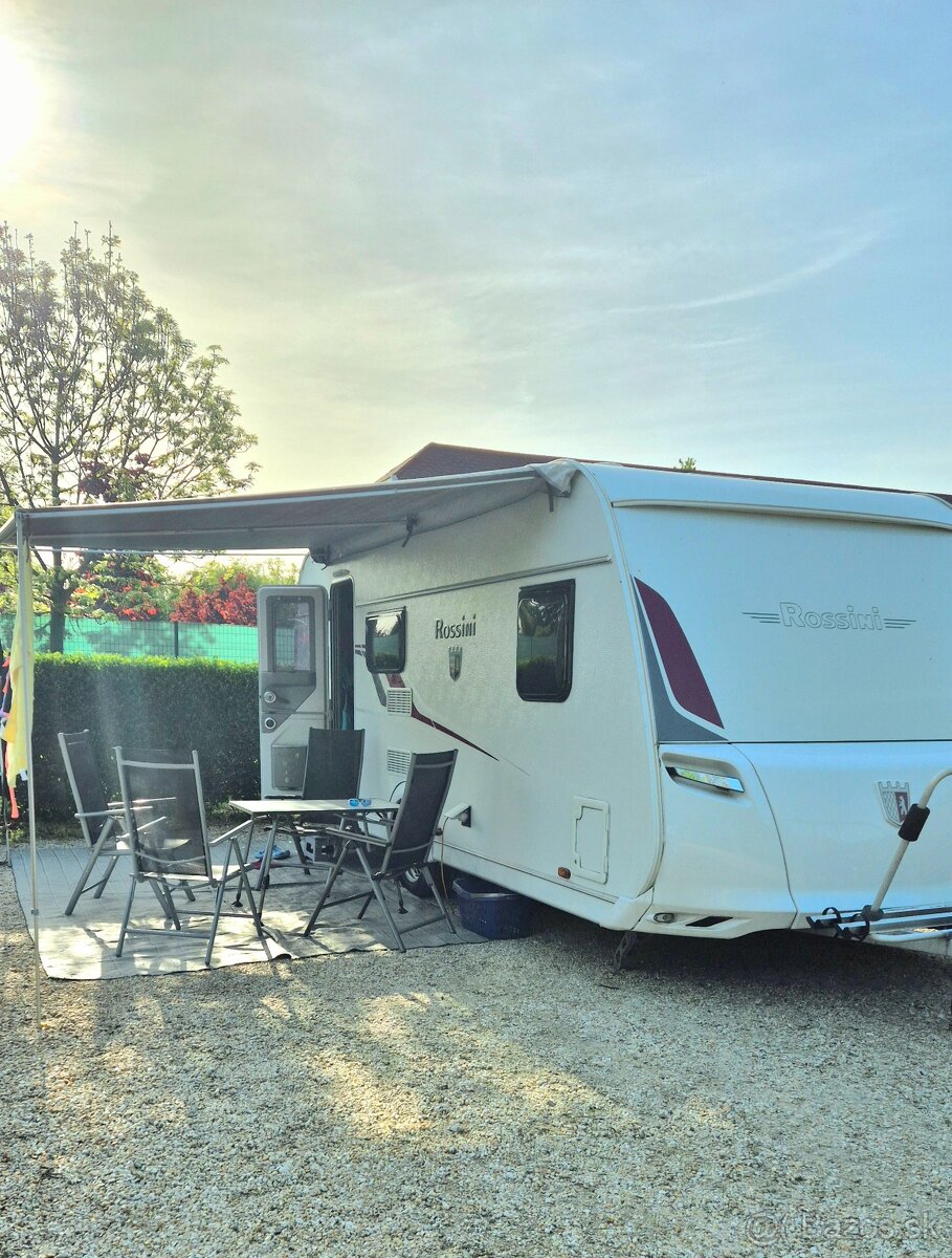 Obytny prives karavan