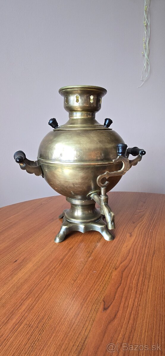 Samovar elektrický