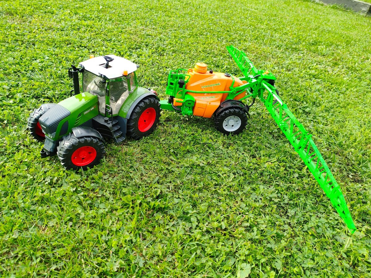 BRUDER traktor + postrekovač