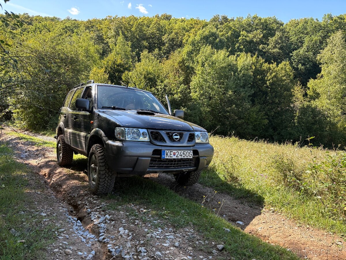 Nissan Terrano 2