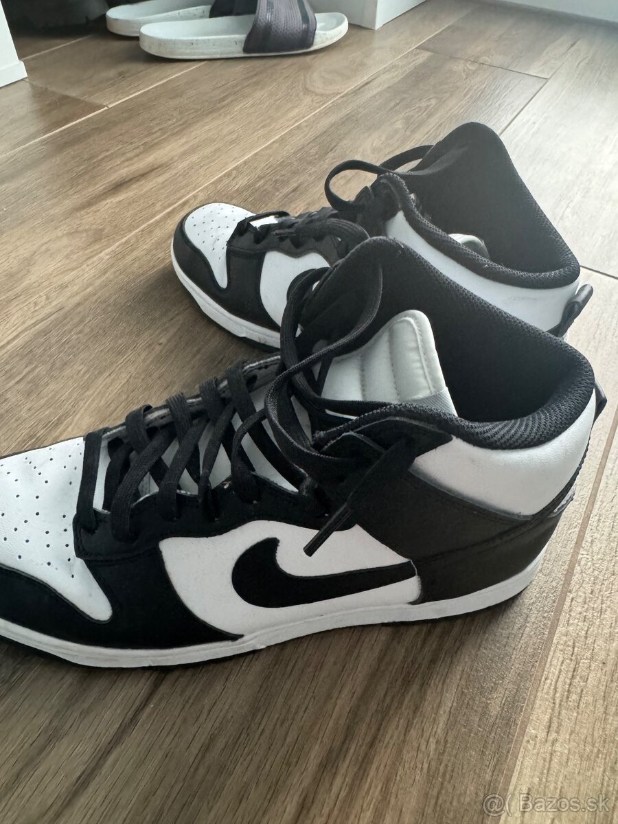 Jordan 1 Mid čierno Biele