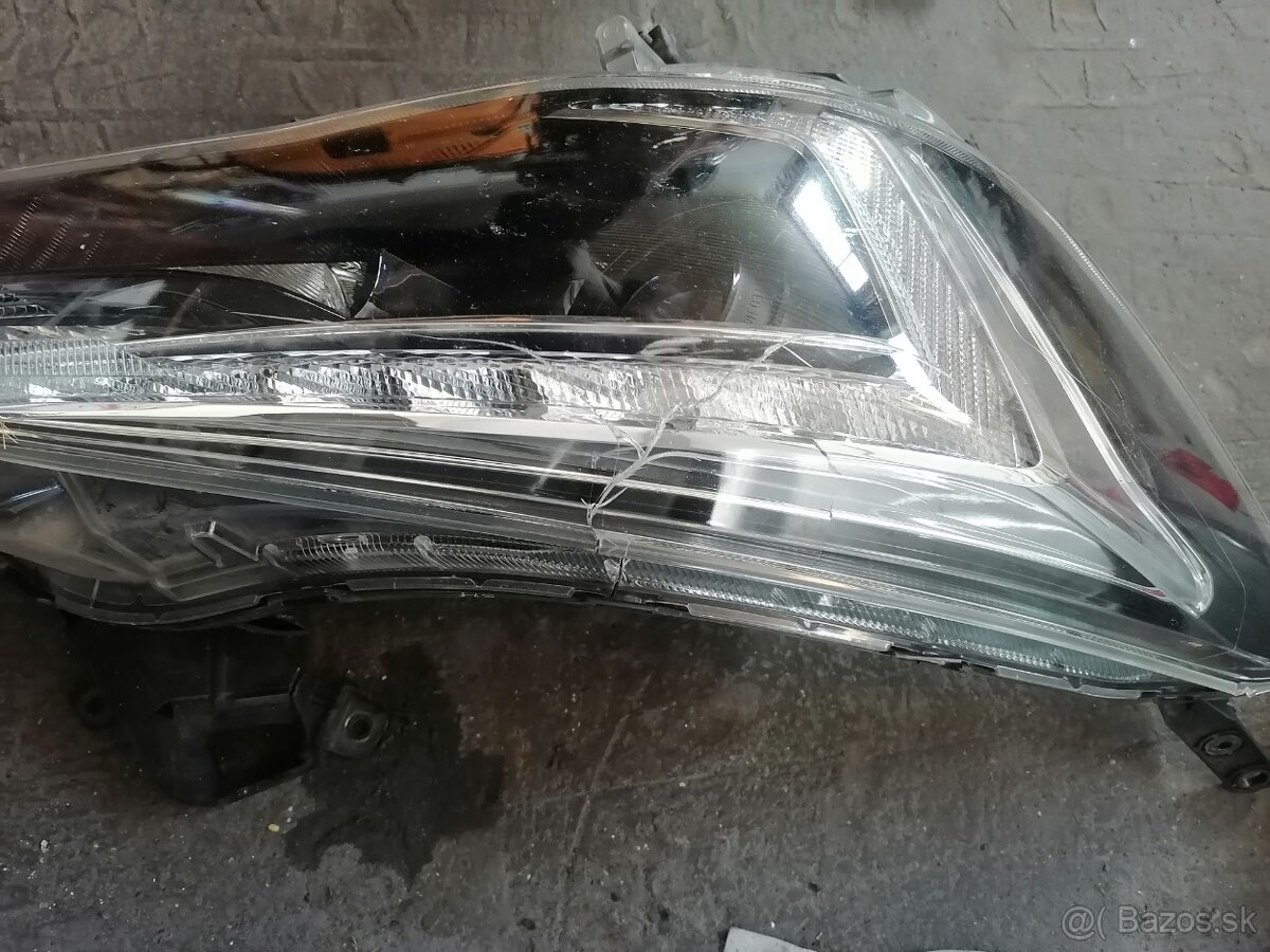 prave svetlo na subaru xv 2019